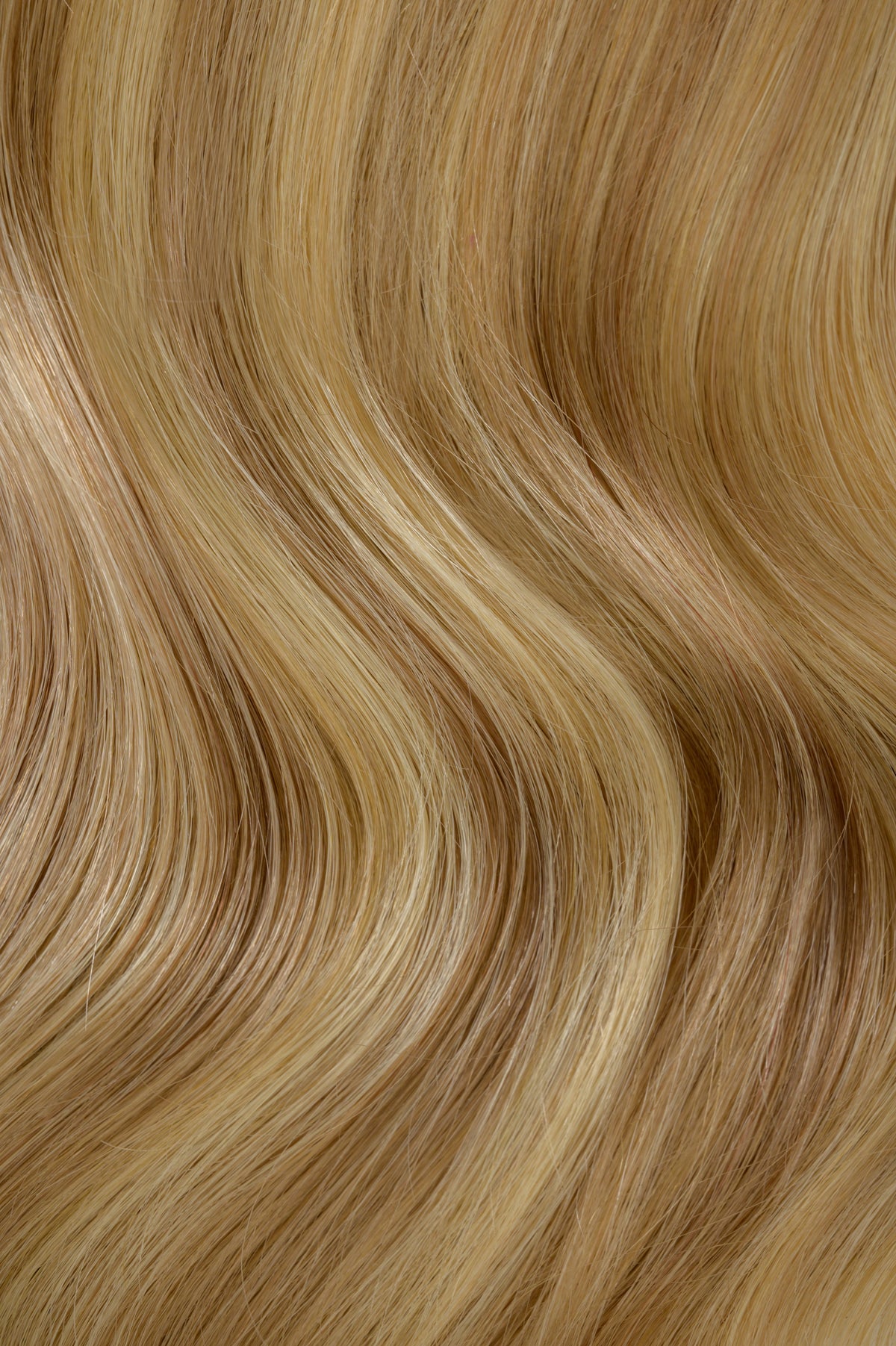 #16/22 Caramel Light Blonde Mix Traditional Weft Extensions