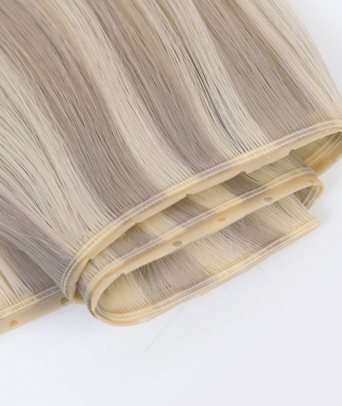 #18/60 Pearl Ash Blonde Highlights Superior Butterfly Weft™ Extensions
