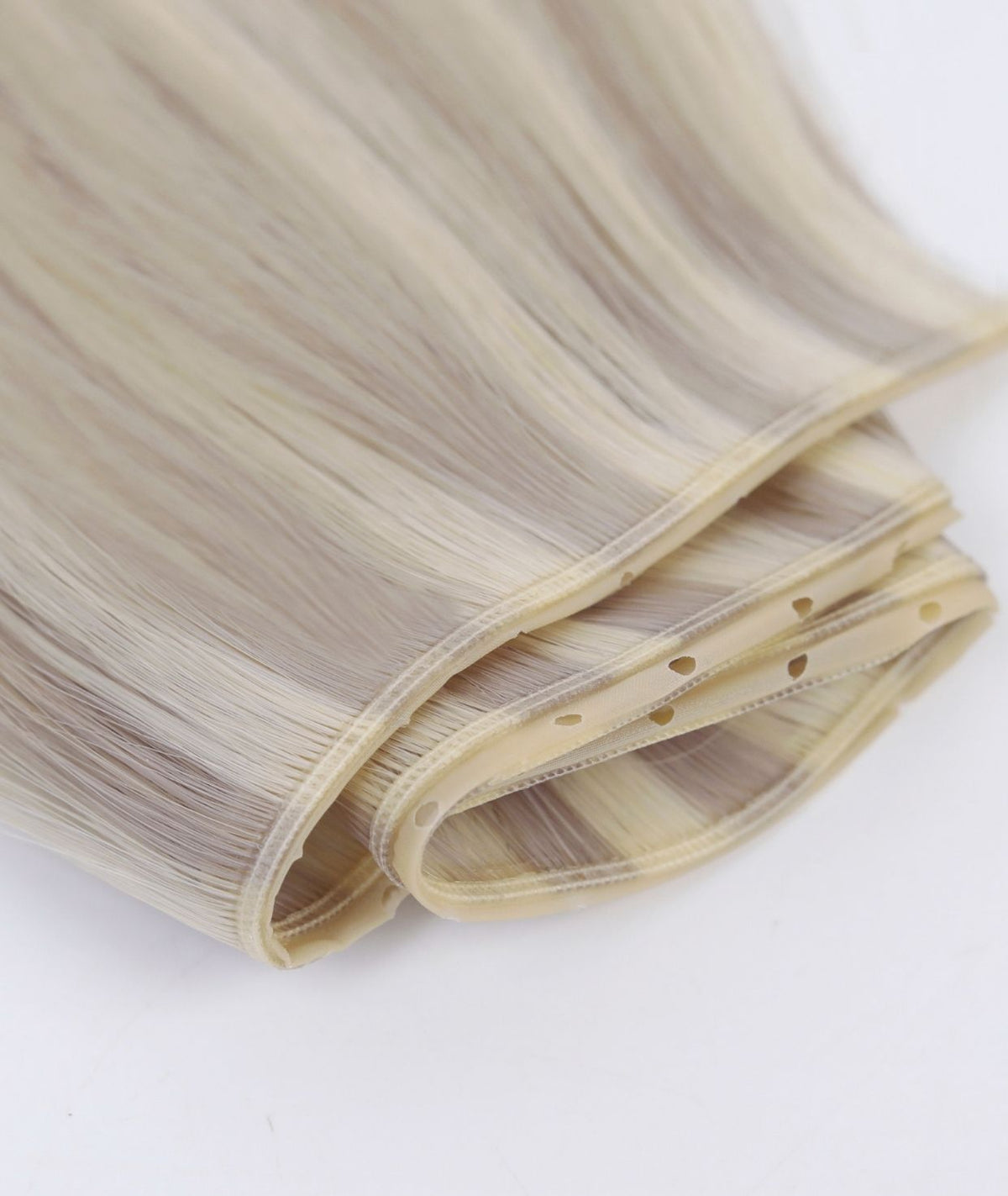 #18/60 Pearl Ash Blonde Highlights Superior Butterfly Weft™ Extensions