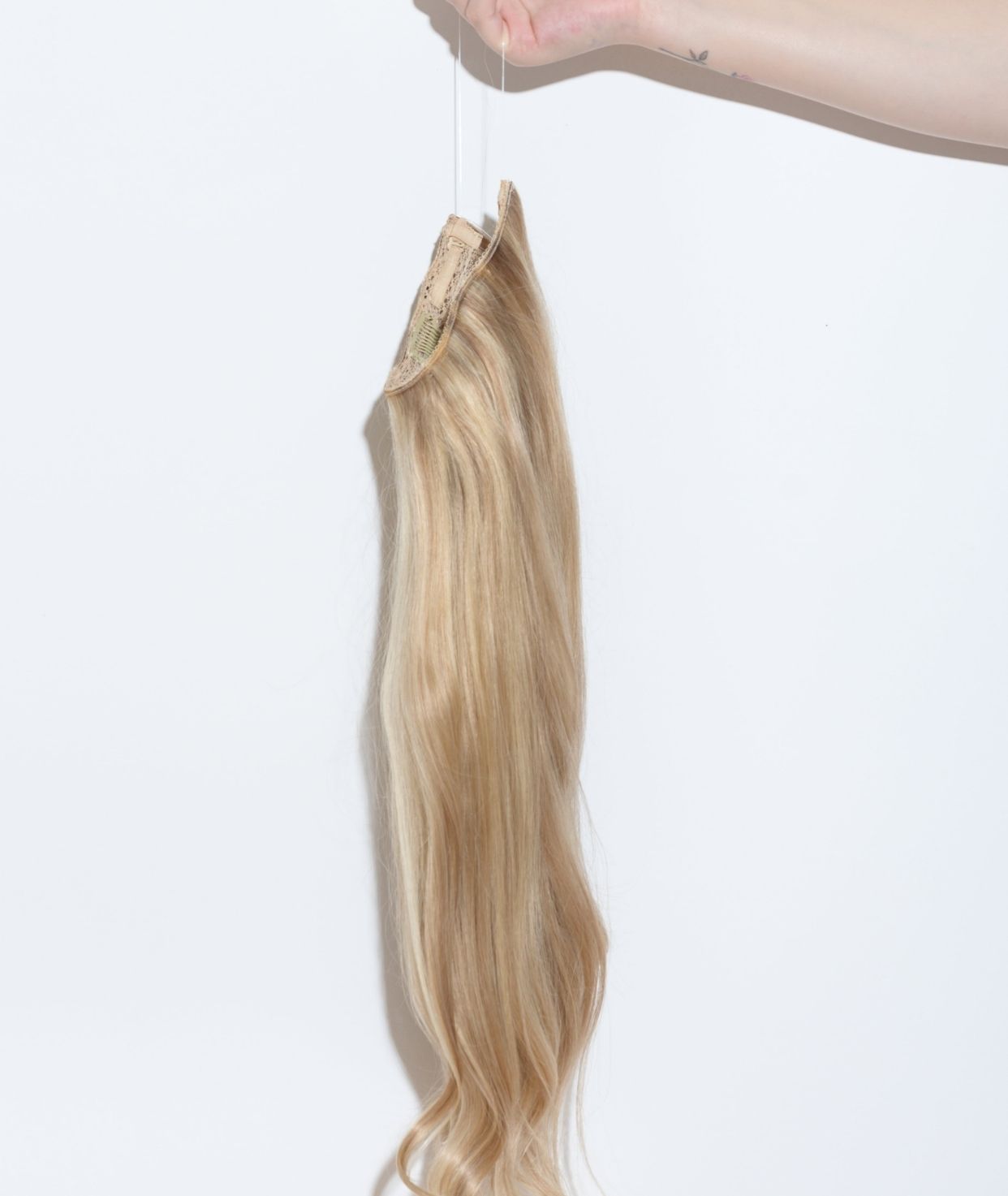 #16/22 Caramel Light Blonde Classic Halo Hair Extensions