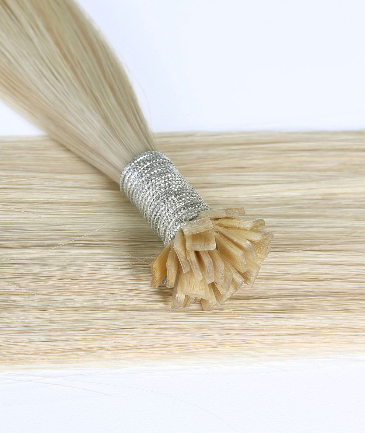 #18/60 Pearl Ash Blonde Highlights Flat Tip Keratin Bond Hair Extensions