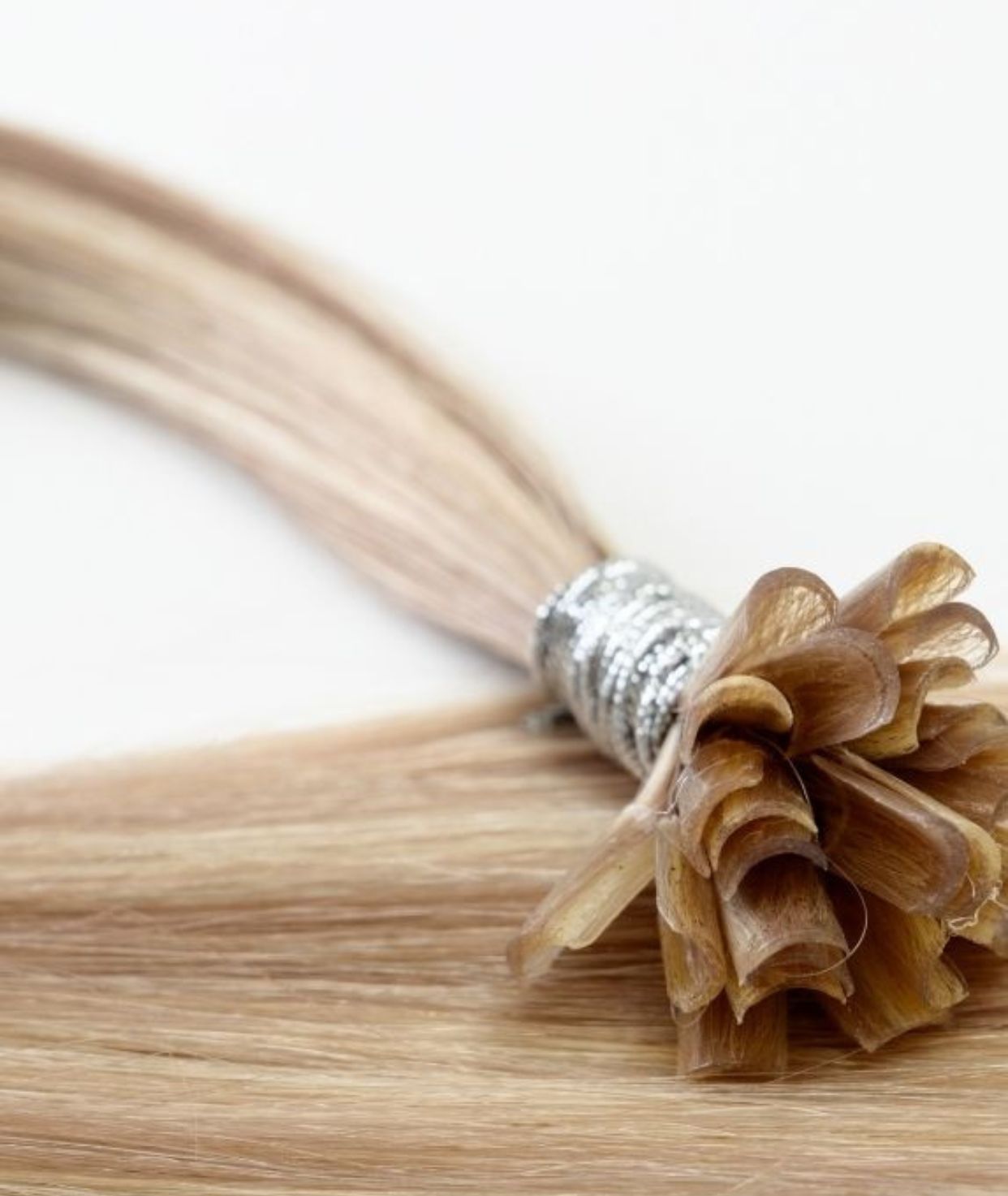 #18/613 Ash Blonde Highlights Keratin Bond Hair Extensions