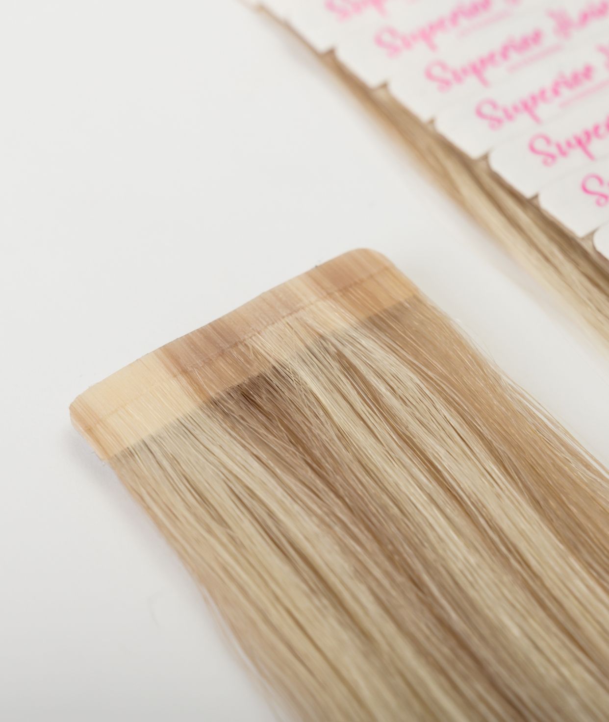 #18/613 Ash Blonde Highlights Ultra Seamless Tape In Extensions — Value Grade