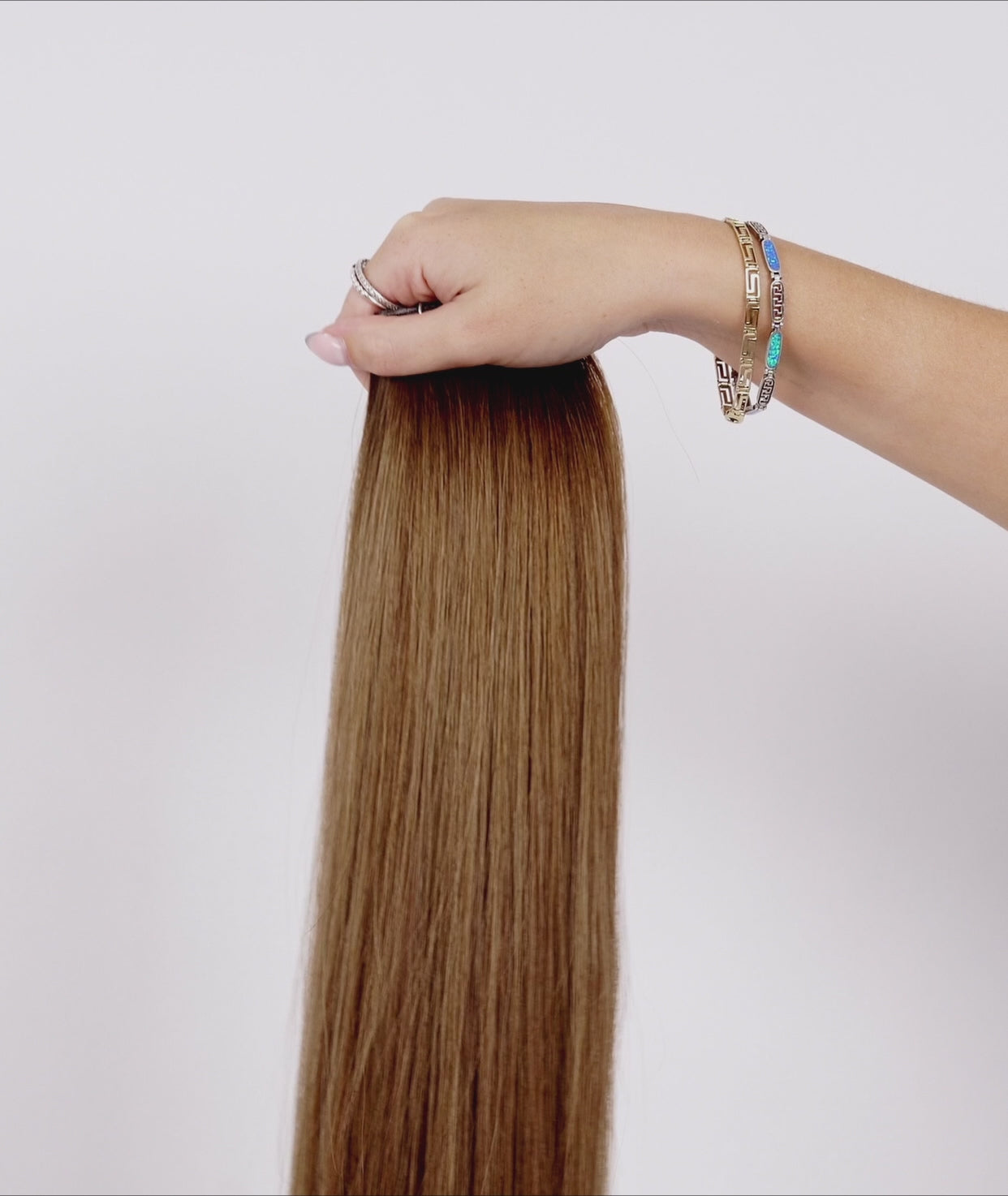 Load video: #DXB Dubai Superior Butterfly Weft™ Extensions (NEW)